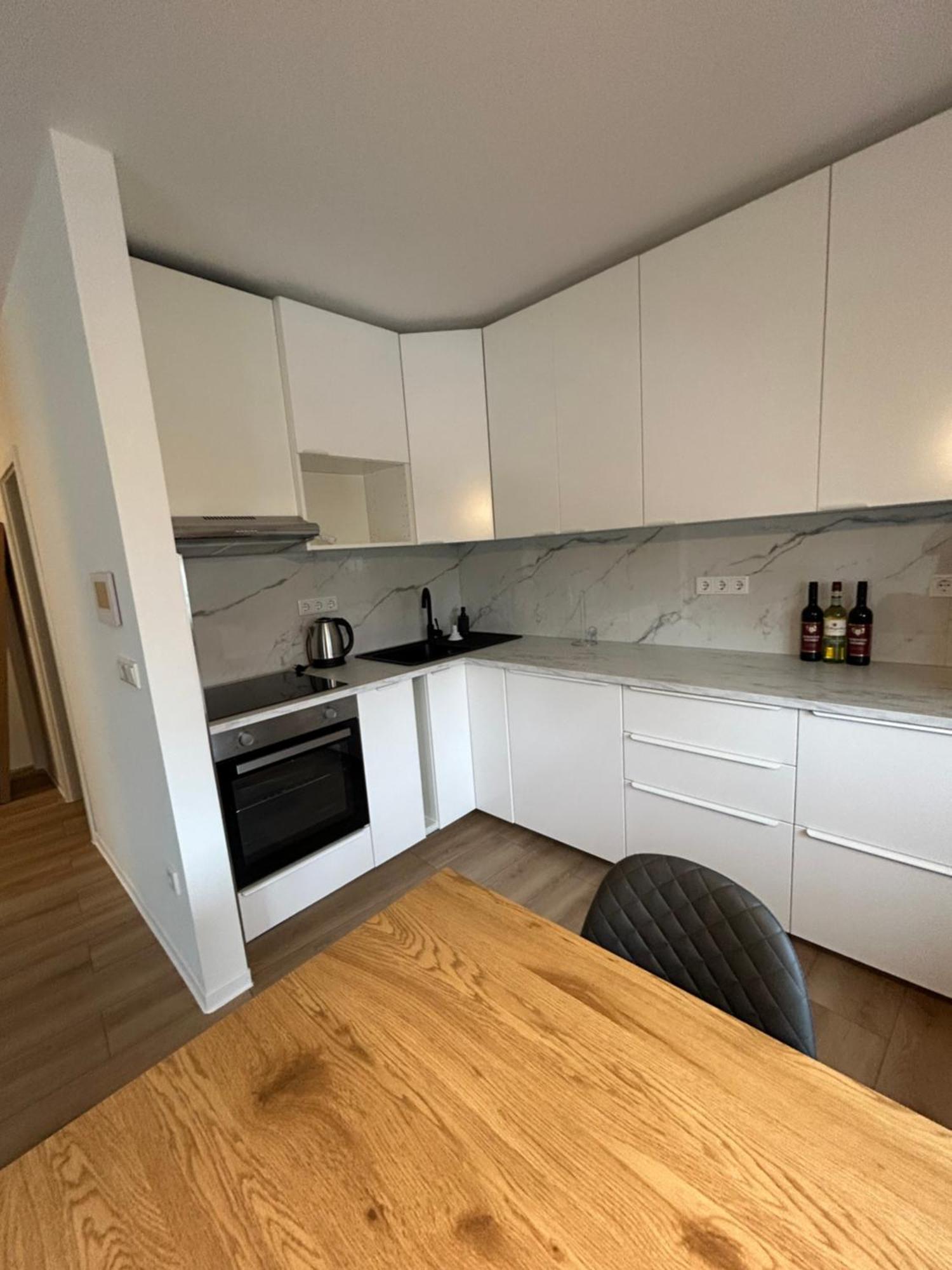 Id Apartmenthaus Niestetal Buitenkant foto